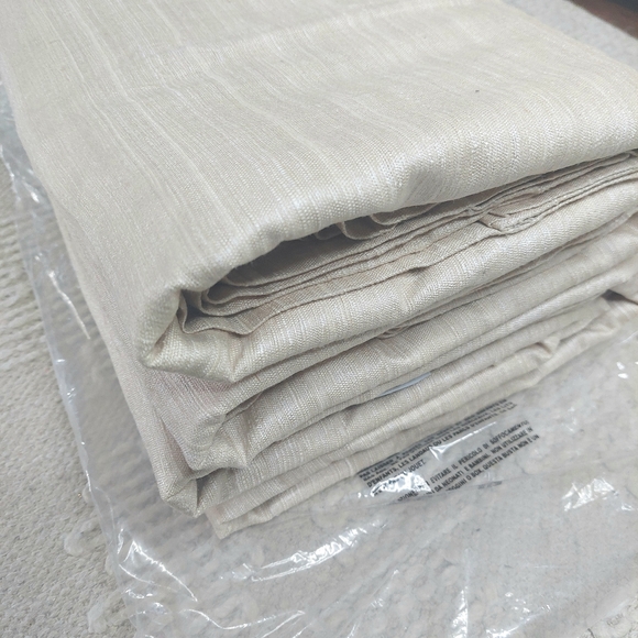 NWOT! Quince Raw Silk Sand Blackout Curtains Set Of 2! 48"x84" (R14) - Picture 6 of 12